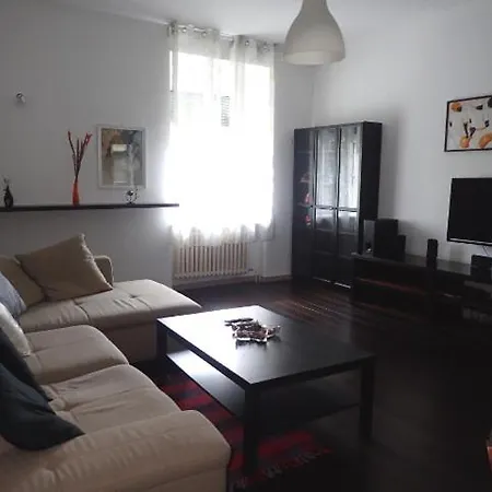 Big In Apartamento *